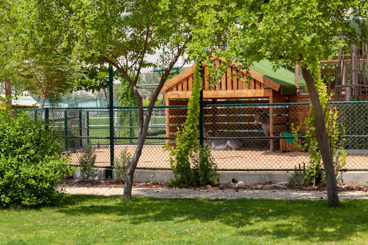 The Sustainable Homes Operated By Fam Living Dubai Exteriör bild