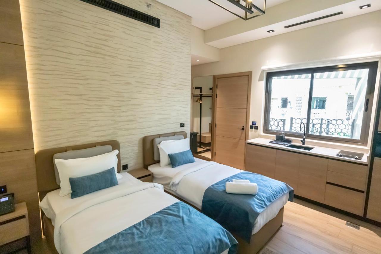 The Sustainable Homes Operated By Fam Living Dubai Exteriör bild