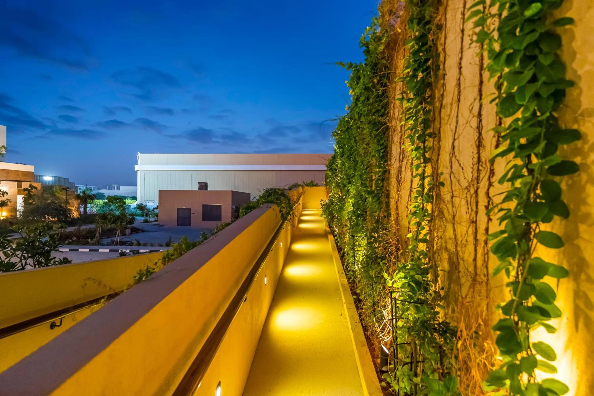 The Sustainable Homes Operated By Fam Living Dubai Exteriör bild