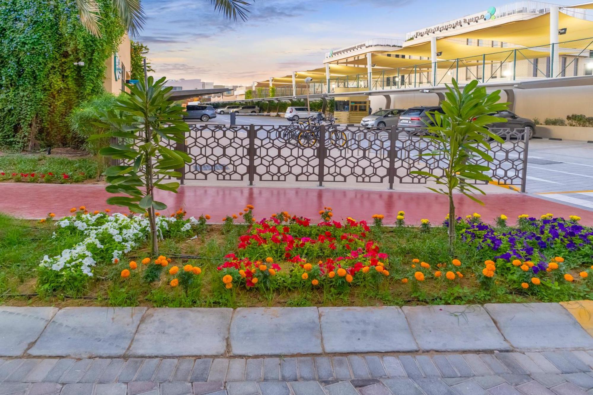 The Sustainable Homes Operated By Fam Living Dubai Exteriör bild